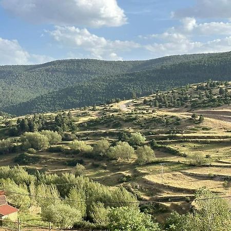 De La Nieve Y De Montana Villa Valdelinares  Ngoại thất bức ảnh