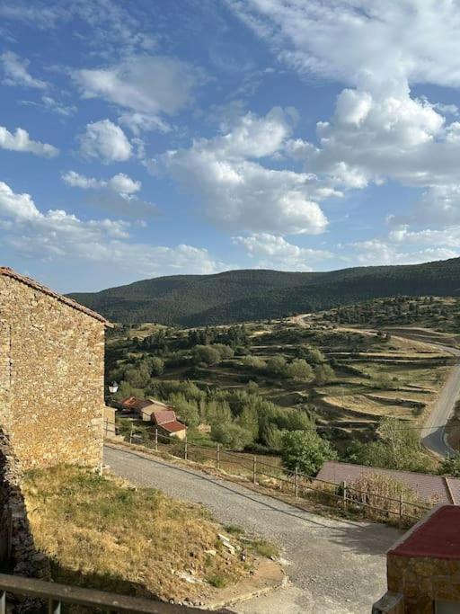 De La Nieve Y De Montana Villa Valdelinares  Ngoại thất bức ảnh